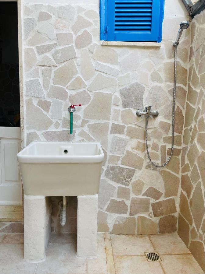 Lovely 2 Bedroom Rental Unit,Patio And Close Beach San Pietro in Bevagna Exteriér fotografie
